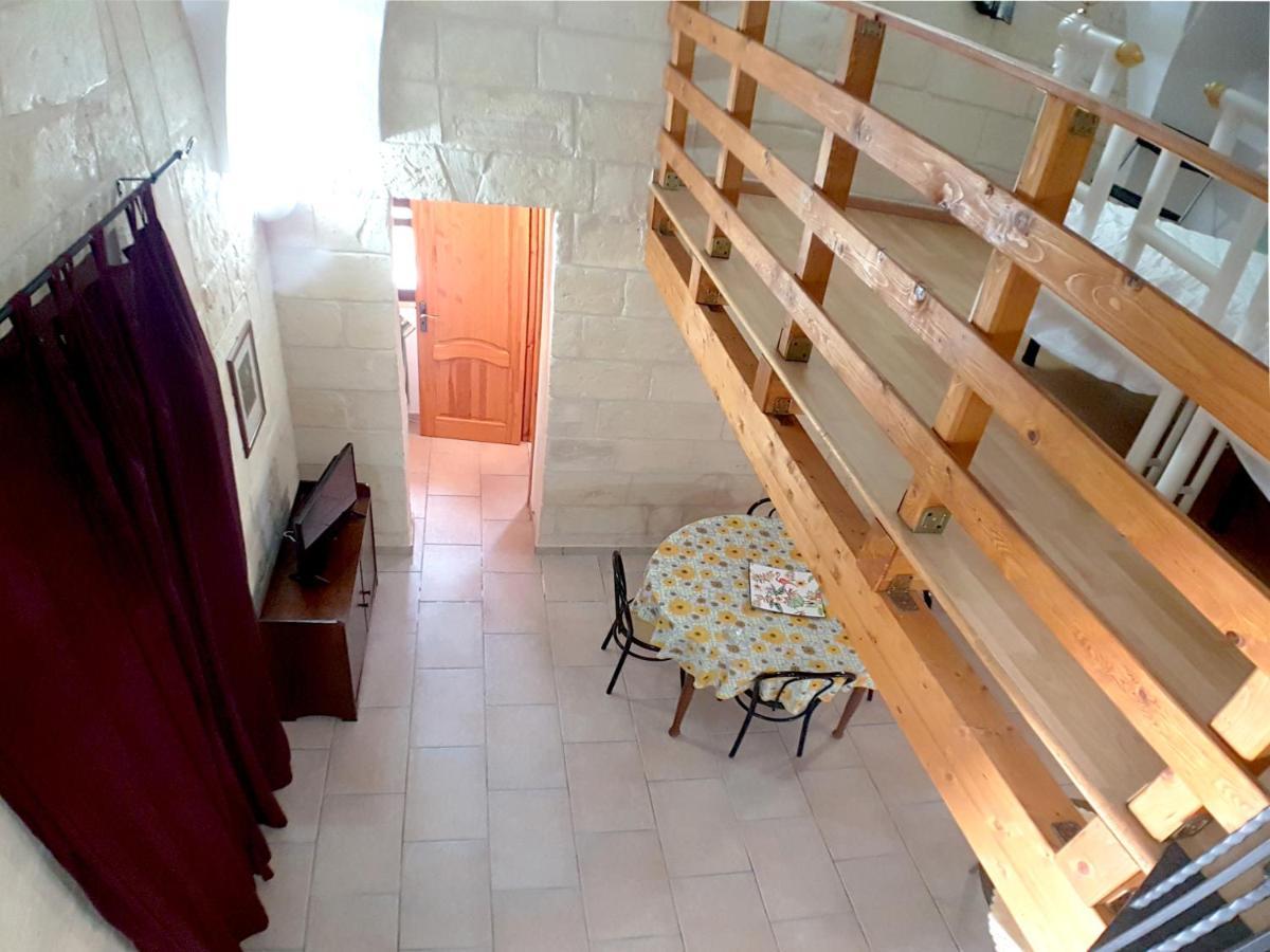 Oikia Vacanze Uggiano La Chiesa Casa Dante Exteriér fotografie